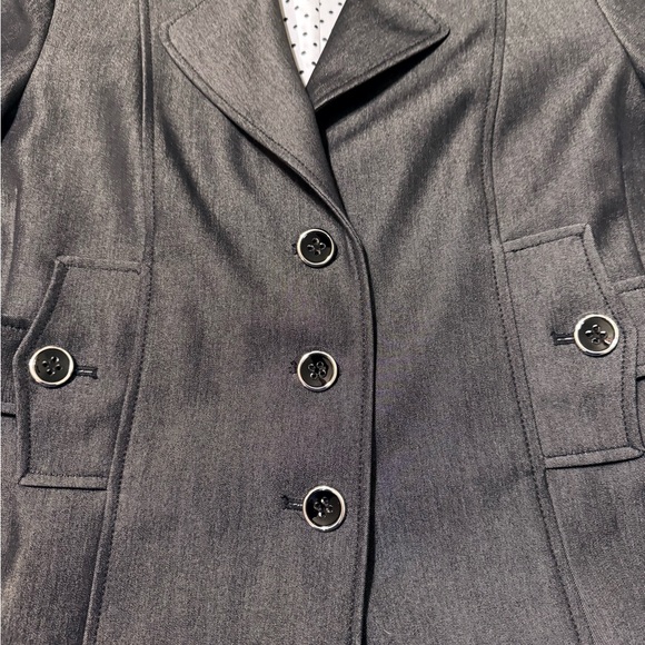 Kasper Women’s Charcoal Gray belted blazer - Picture 4 of 9